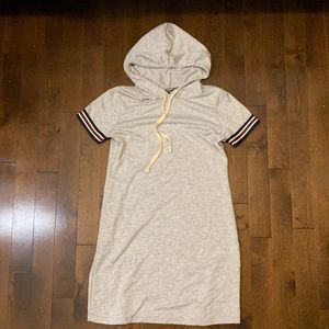 Medium hooded t-shirt dress